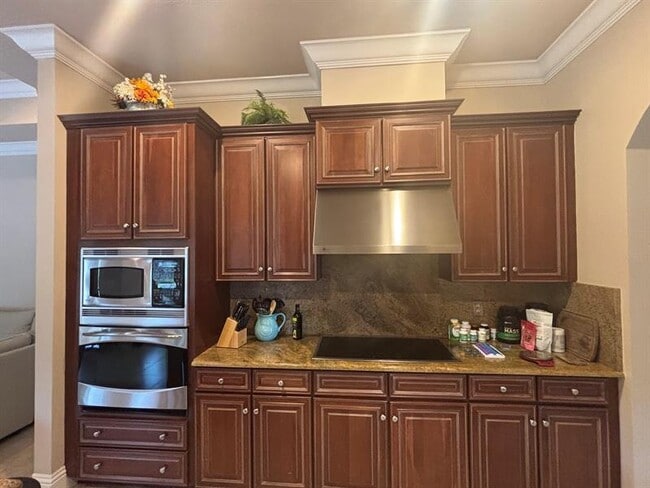 Photo - 5829 NW Zenith Dr