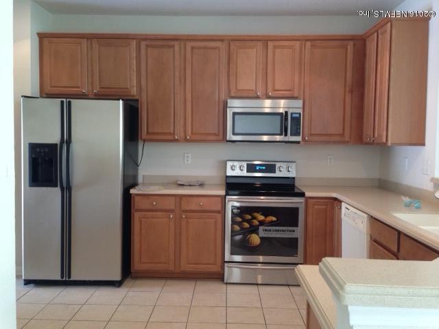 Photo - 11177 Castlemain Cir E