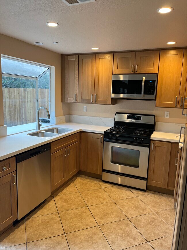 Nuevos electrodomésticos de cocina - 15349 Tobarra Rd