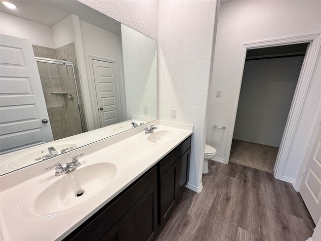 Photo - 16492 Moss Ln