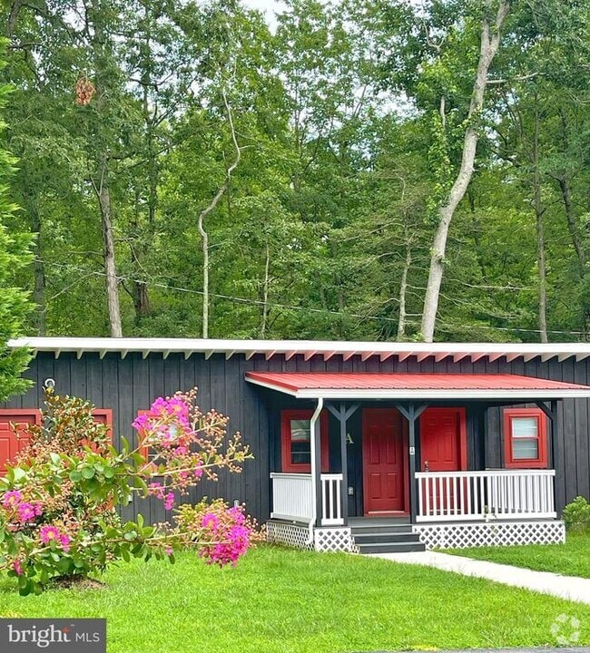 Building Photo - 44600 Tall Timbers Rd Unit A Rental