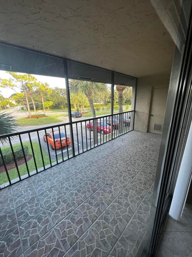 4215 S 57th Ave Unit E