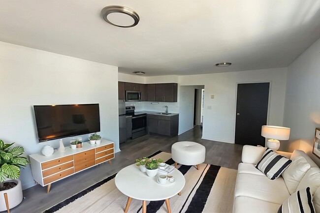 Building Photo - 7020 Polk St Unit # 5 Rental