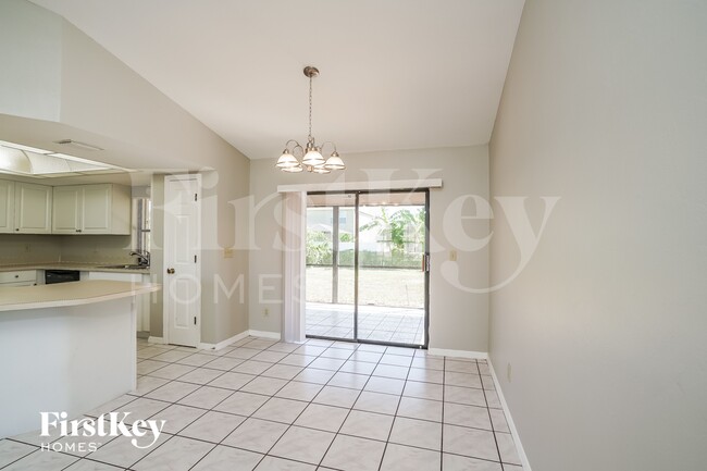 Photo - 3325 SW 6th Ave