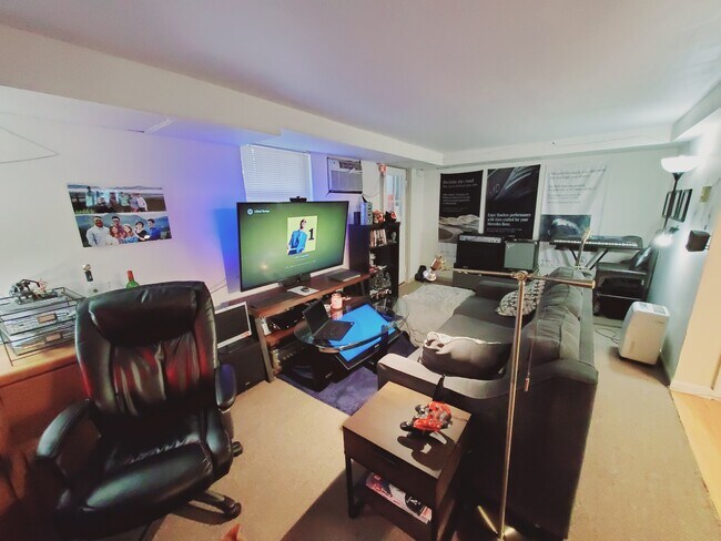 Photo - 144 Alpine St Unit L