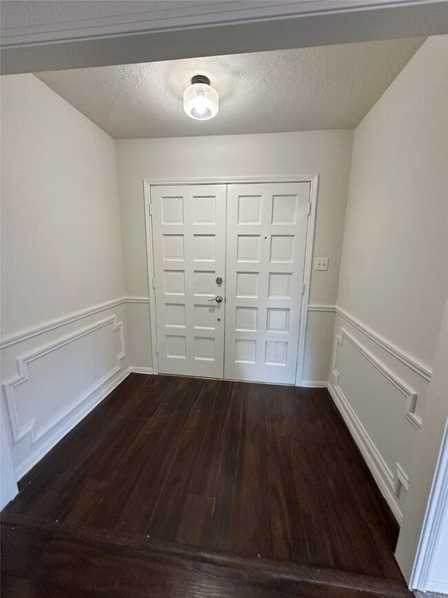 Photo - 29410 Binefield St