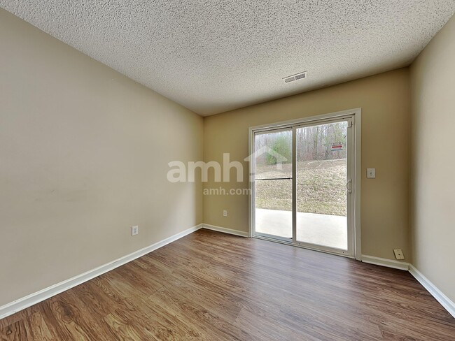 Photo - 6122 Patric Alan Ct