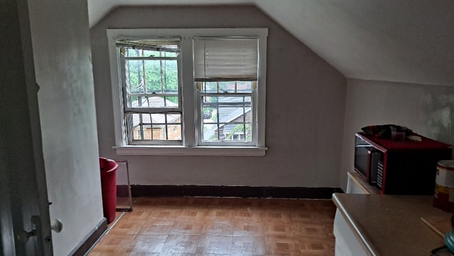 Photo - 4937 Ralph Ave Unit 3rd