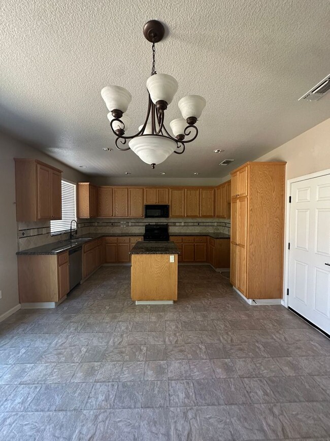 Photo - Beautiful 4 Bedroom 2.5 Bath home in Turlock
