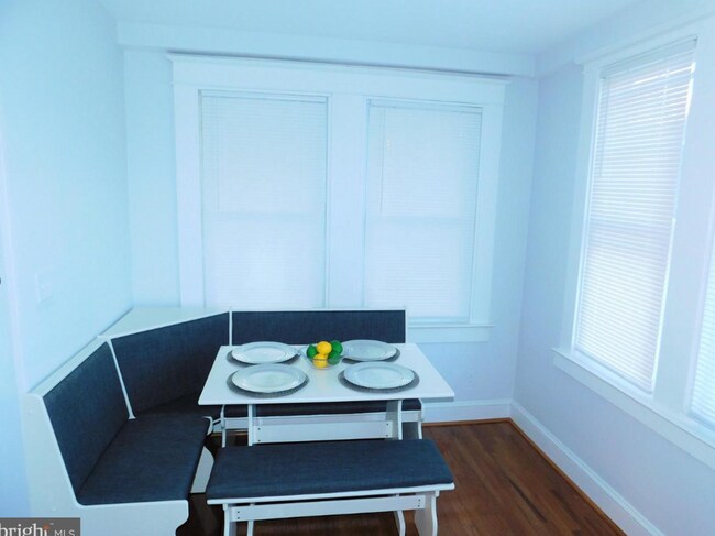 Photo - Large Main Floor 3Bd/2Bth Unit in Gorgeous...