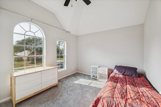 Photo - 11306 Avon Pl
