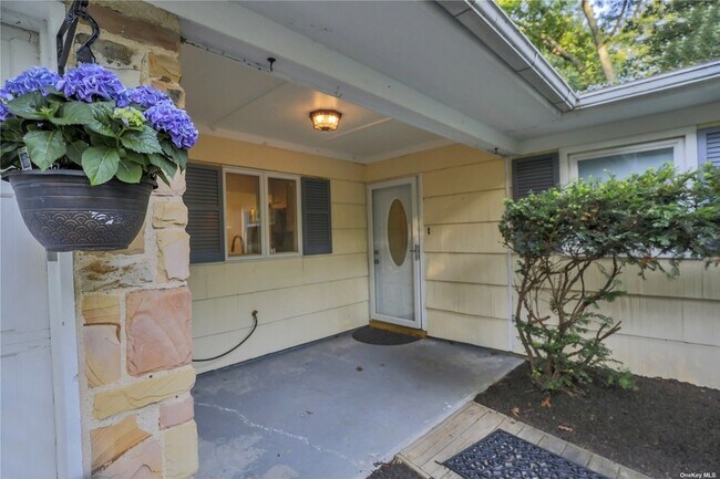 Photo - 7 Sandstone Ln House