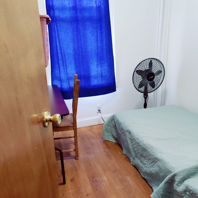 Building Photo - 274A 22nd St Unit Apt A