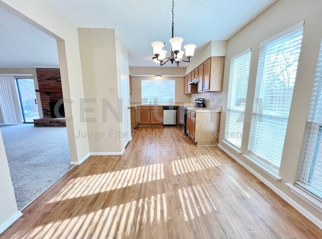Photo - Incredible 3/2/2 in Lewisville ISD for Rent!