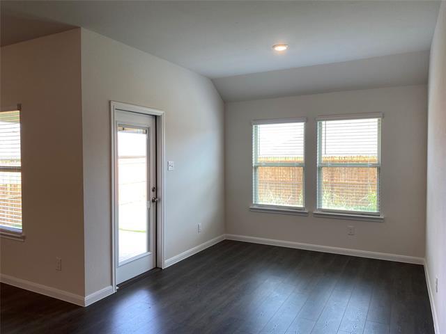 Photo - 503 Spur Ridge