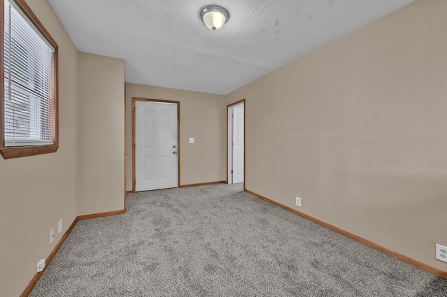Photo - 12401 Fairview Ct Unidad Down