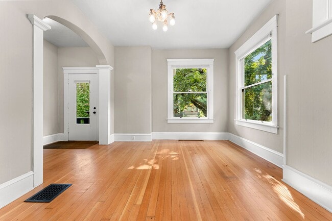 Photo - NENO1 - 1549-1601 SE 32nd Place Unit 1601