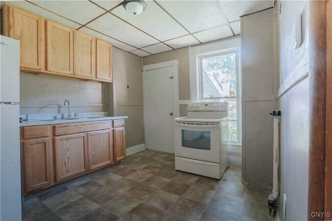Photo - 38 Elm St