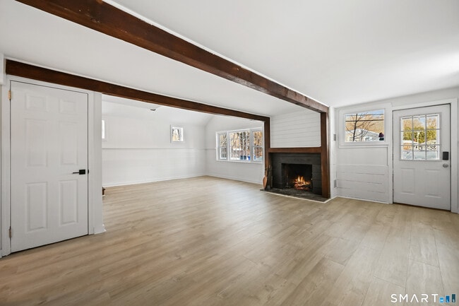 Photo - 99 Ramapoo Rd