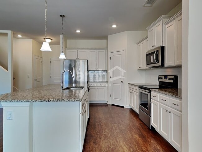 Photo - 224 Dogwood Cir