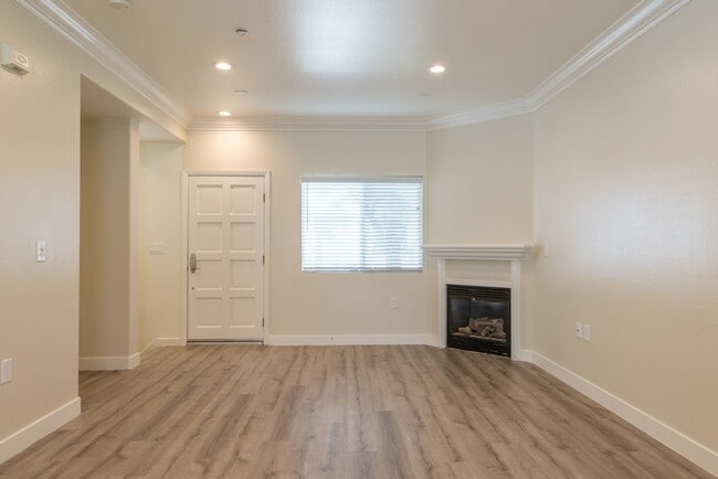 Vantaggio Townhomes