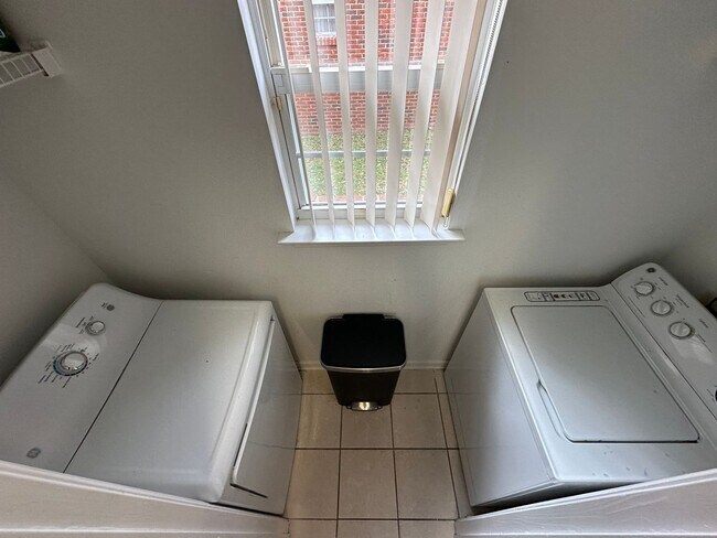 Photo - 1905 Honeysuckle Dr Unidad 1905-2 - 1905-2