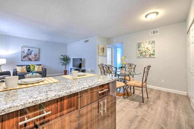 Photo - Pearl Cove Apartments
