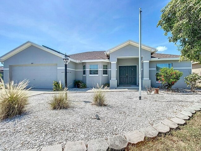 Building Photo - 1152 Bowline St