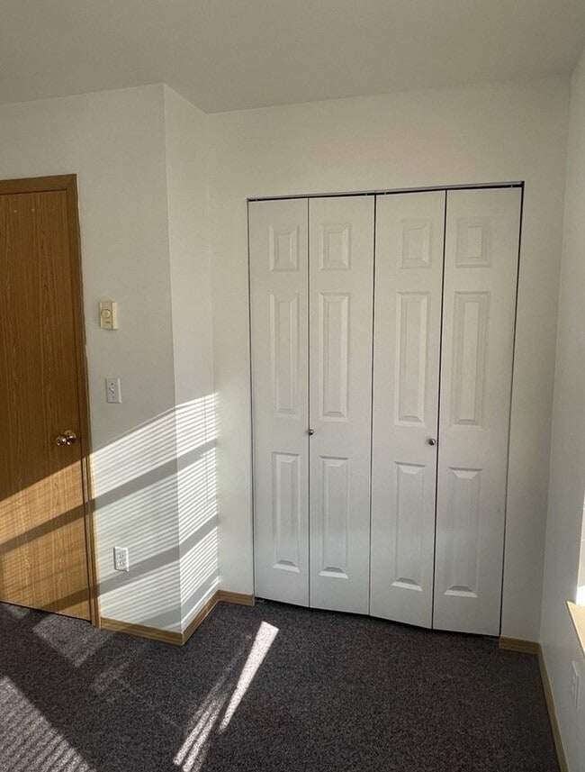 Photo - Preleasing, 4 Bedroom Townhouse Just Minutes from WWU with Yard and Deck!