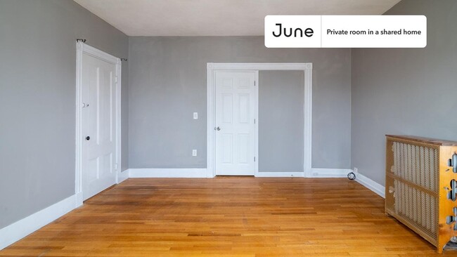 Photo - Room in Shared 5 bed/1 bath home Unidad A