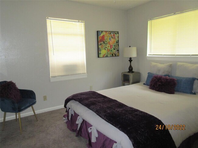 Photo - 7518 1/2 Lockwood Dr