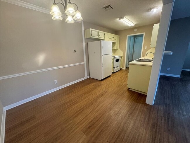 Photo - 214 Tamara Dr