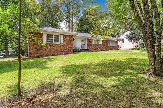 Building Photo - 326 Springdale Dr NE Rental