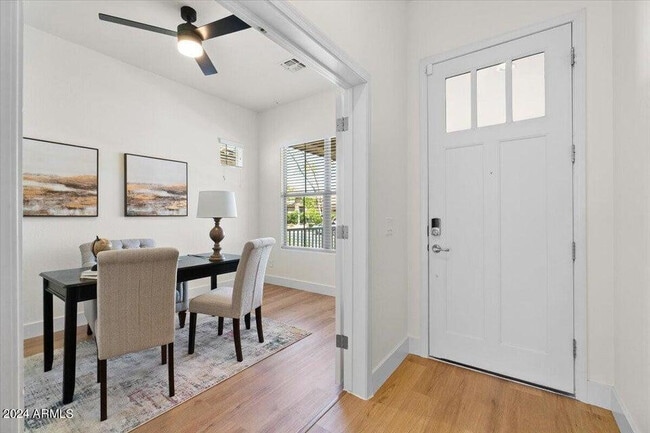 Photo - 20579 W Edgemont Ave