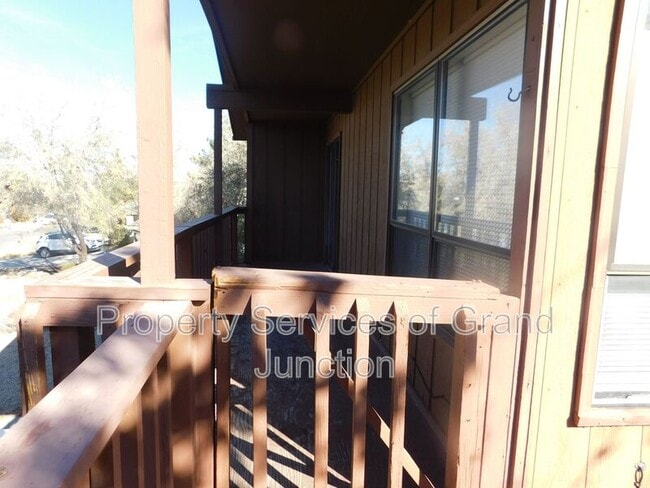 Photo - 380 1/2 Ridge View Drive