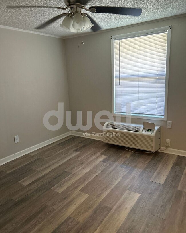 Photo - 808 Forest Ridge Pl