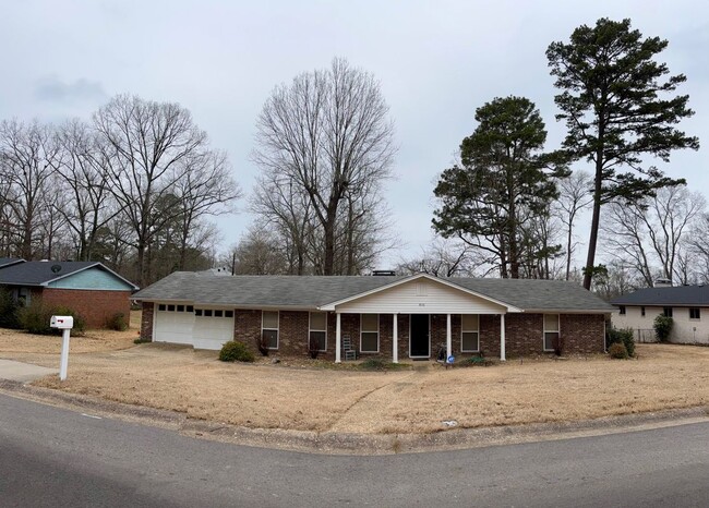 Building Photo - 816 Teresa Dr Rental