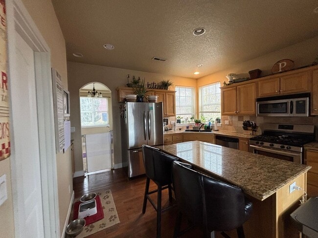 Photo - Beautiful and Spacious 4 Bed/2.5 Bath Home...