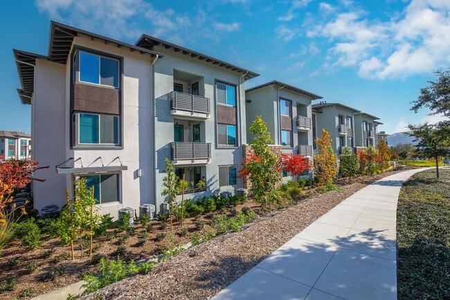Photo - Esencia Norte Apartment Homes