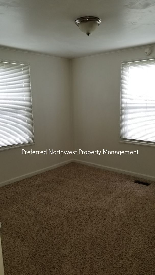 Photo - Newly Update 2 Bedroom House in River Road area