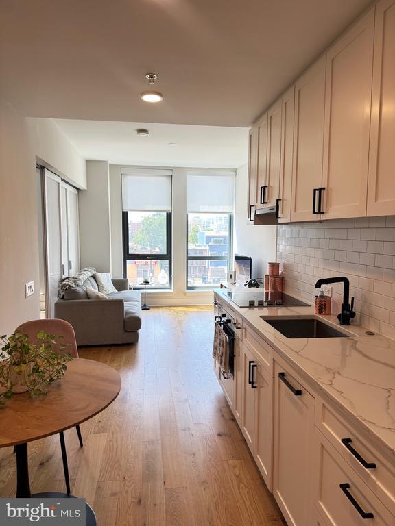 Building Photo - 1211 Van St SE Unit 305 Rental