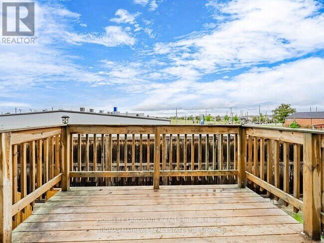 Photo - 60 Bloom Cres