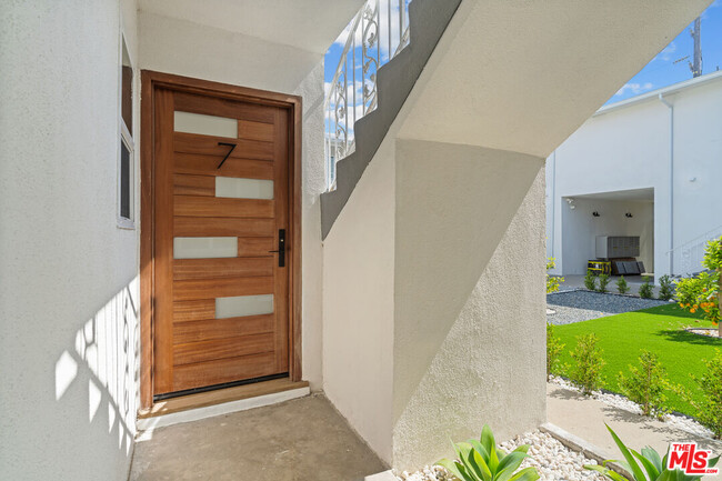 Photo - 420 S Sepulveda Blvd Condo Unit 7