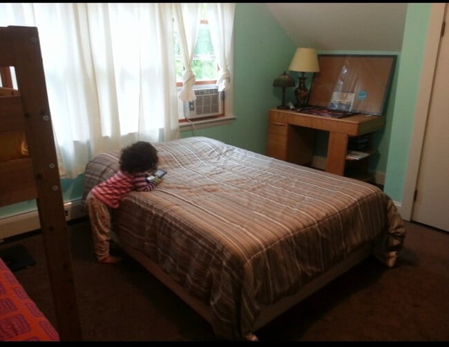 Photo - 1087 N Hoosac Rd