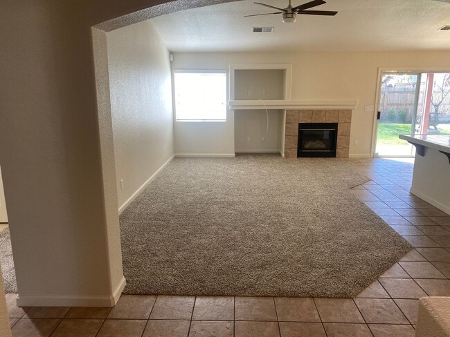 Building Photo - 4711 W Mary Ave