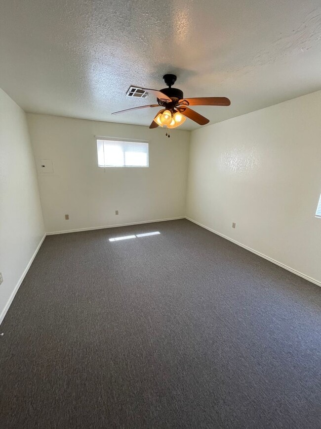 Photo - Beautiful 1 Bedroom/1 Bath Unit **Available Now**