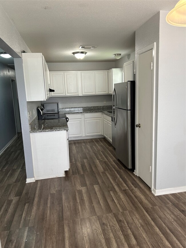 Photo - 2336 N Pearland Ave Unit C