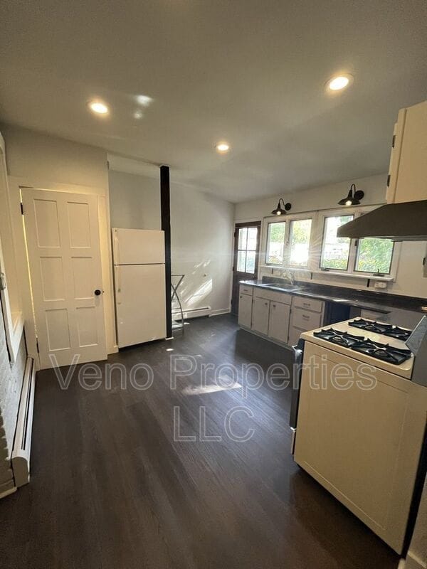 Photo - 3 Ashland Pl