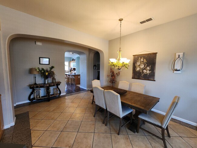 Photo - Beautiful Newman Home!