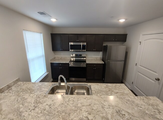 Photo - Move in Ready! Easy & Quick move-in process Unit LP - 49 Turning Stone,  1